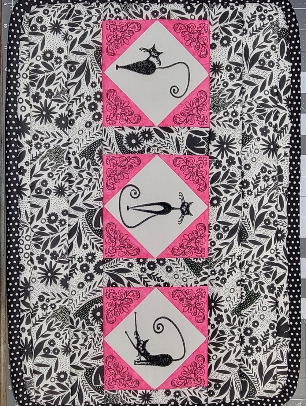 Handmade Black & Pink Cat Block Dish/Miscellaneous - Decorative Home Accent